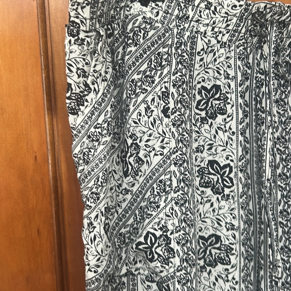 Westport Patterned Wide Leg Pants Size 1X - Picture 3 of 6